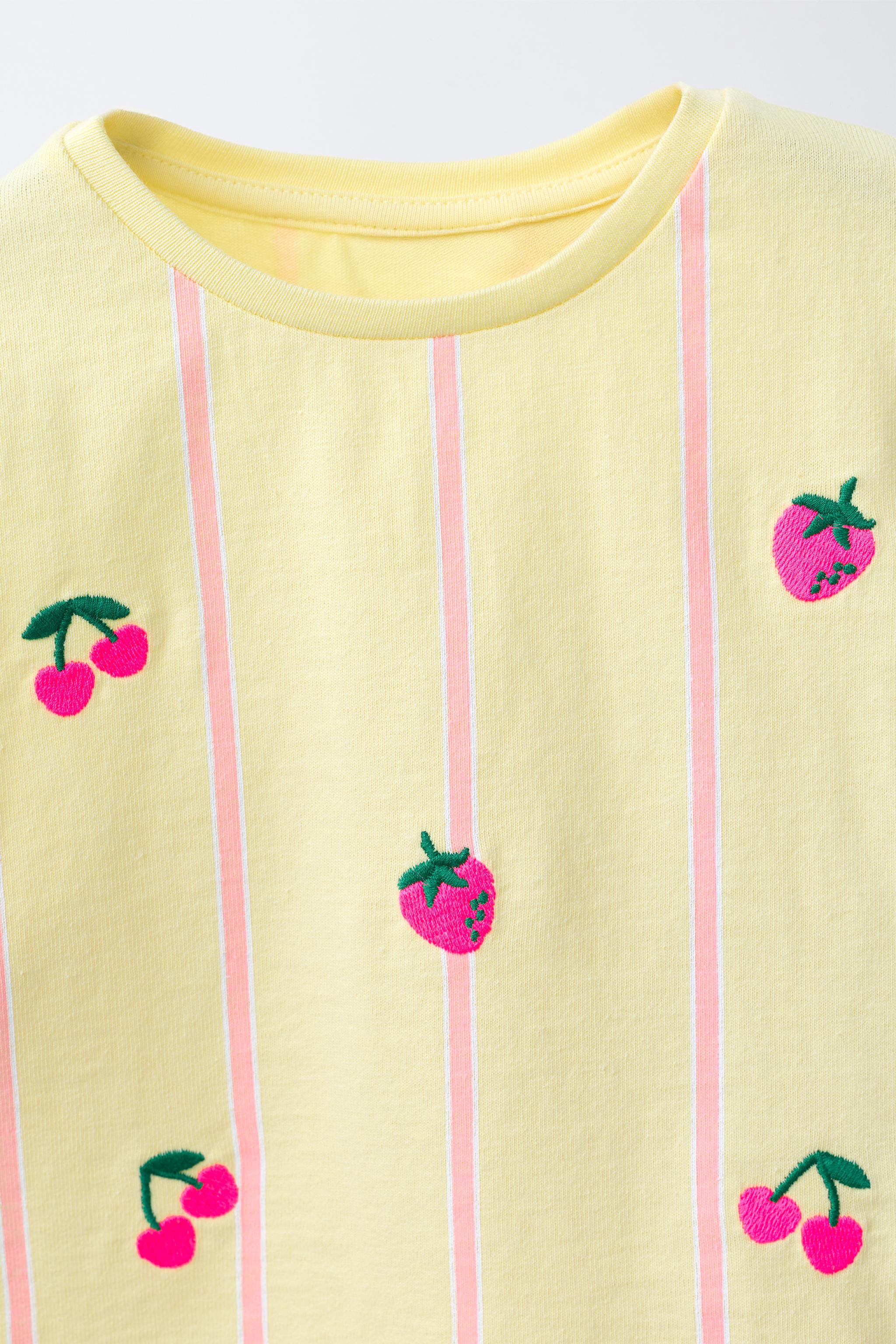 EMBROIDERED FRUIT STRIPED T-SHIRT AND BERMUDA SET